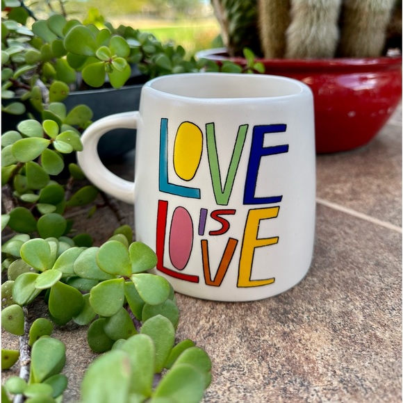Queer Eye “Love Is Love” Mug. EUC/Like New - Picture 1 of 7